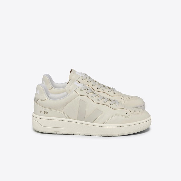 NIB Veja V-90 O.T. Leather Cashew Pierre Sneakers Size US...